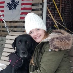 Meet your Posher, Chloe